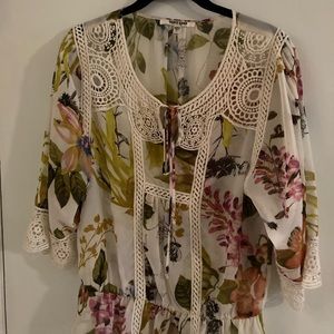 Beautiful flowing blouse nite bottom cinching